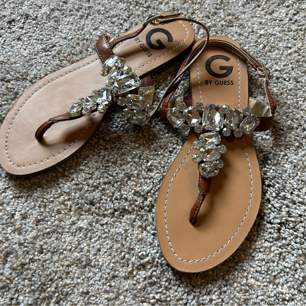 NWT Guess Kyli Crystal Embellished Sandals